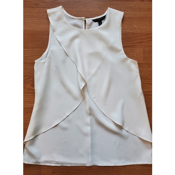 Banana Republic Tops - 🆕 Banana Republic Sleeveless Blouse